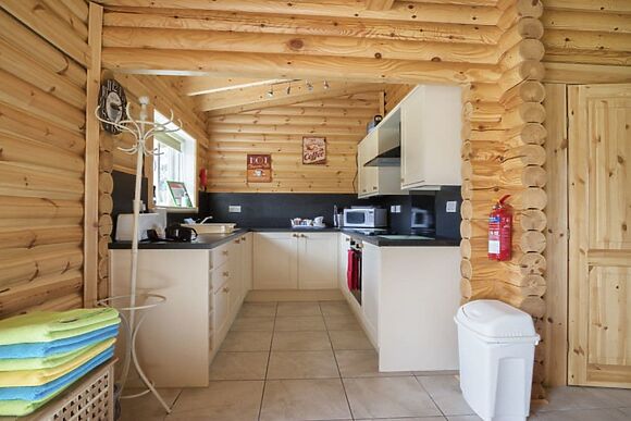 Quail Lodge in Brayton