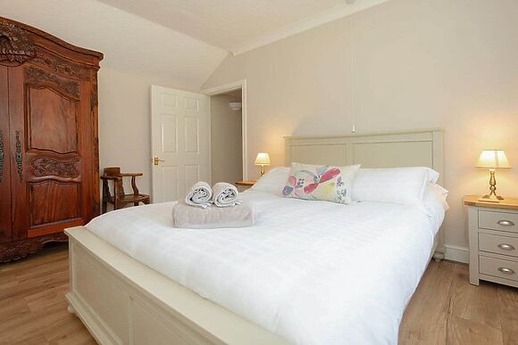 Luckington Stables 1 in Newbury