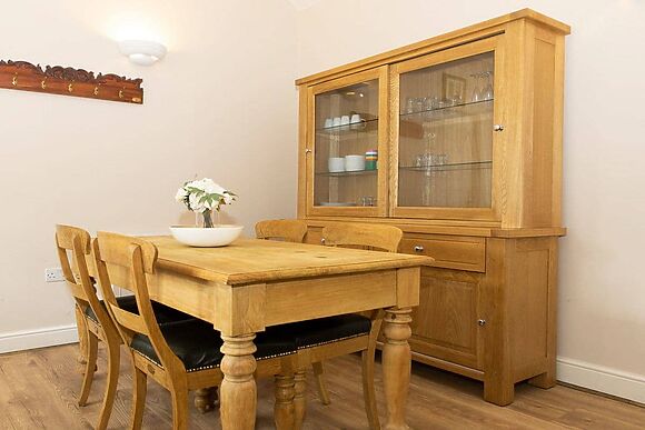 Luckington Stables 2 in Newbury