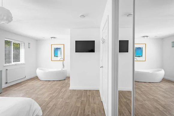 The Clover Lodge at Redlake Farm