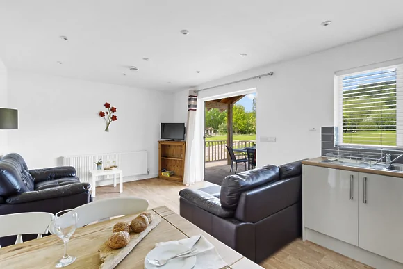 Woodpecker Lodge at Redlake Farm