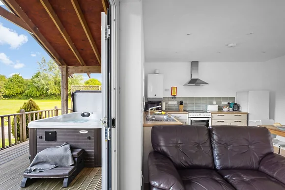 Kingfisher Lodge at Redlake Farm