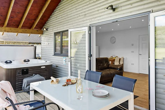 Kingfisher Lodge at Redlake Farm