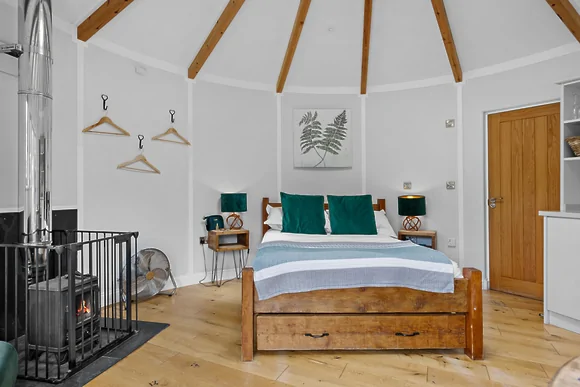 Fern Leaf Roundhouse at East Thorne