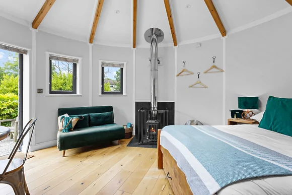 Fern Leaf Roundhouse at East Thorne