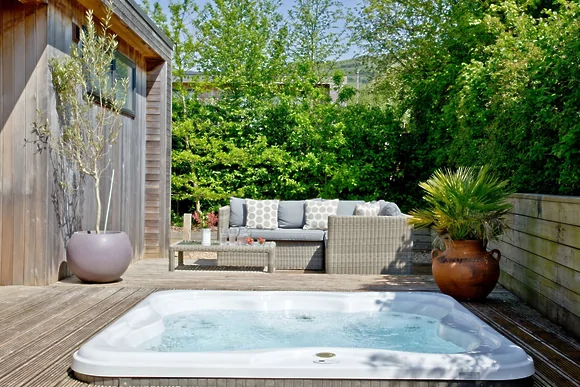 Mulberry Lodge at Strawberryfield Park