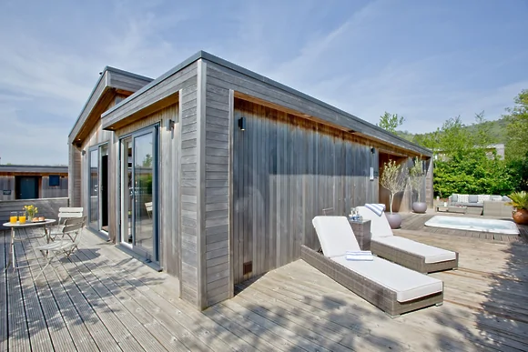 Mulberry Lodge at Strawberryfield Park