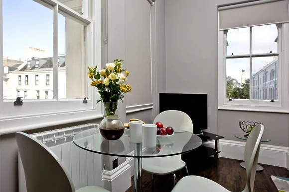 1 Elliot Terrace