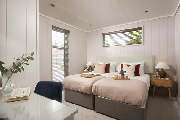 Blackbird Lodge at Strawberryfield Park