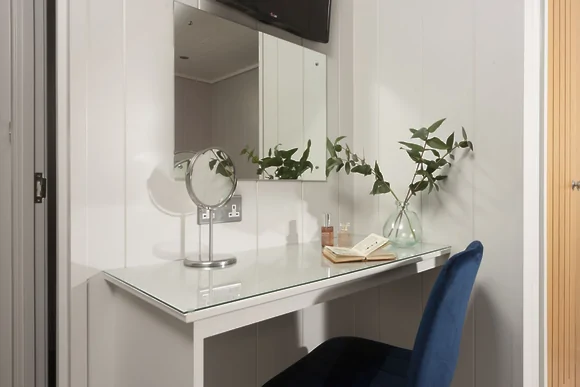 Blackbird Lodge at Strawberryfield Park