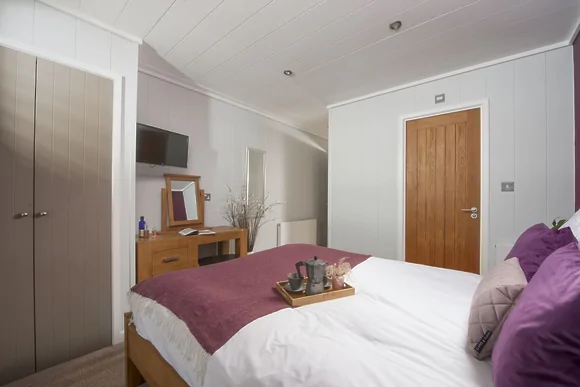 Diamond Lodge at Strawberryfield Park