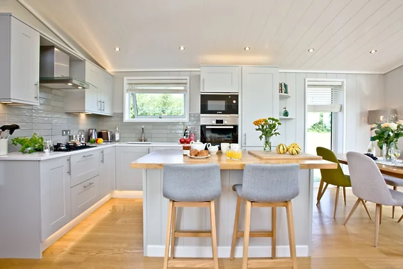 Perry Lodge at Strawberryfield Park