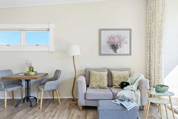 Thistledown at March End Lodges