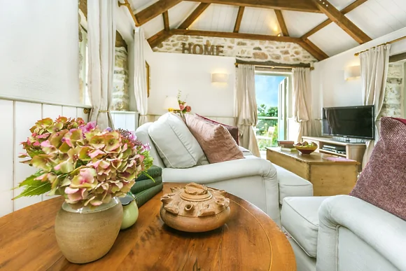 Old Pear Tree Barn