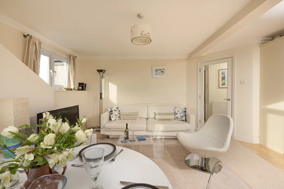 Waves Apartment