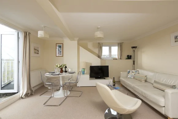 Waves Apartment
