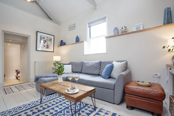 Birdcage Cottage