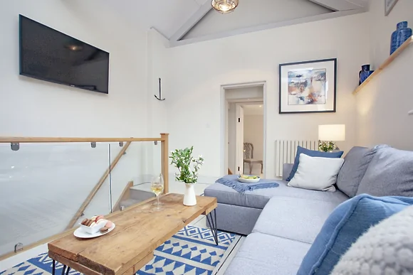 Birdcage Cottage