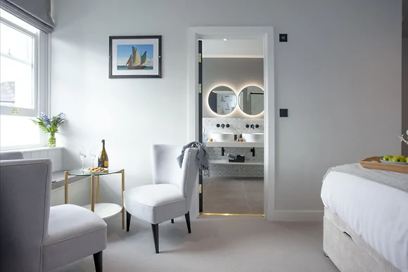 Maritime Suites