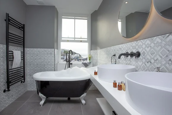 Maritime Suites