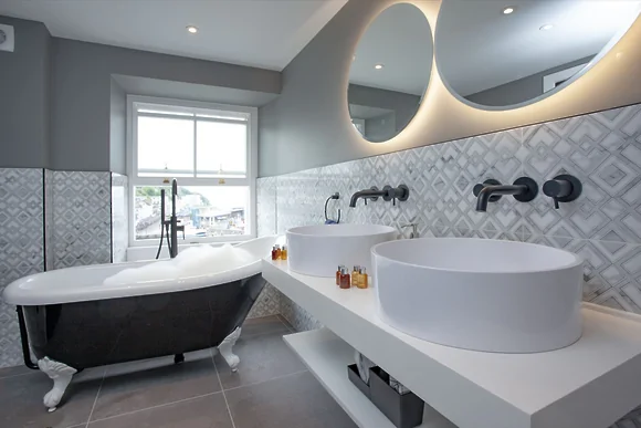 Maritime Suites