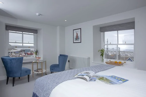 Maritime Suites