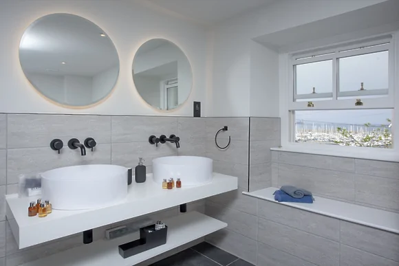 Maritime Suites