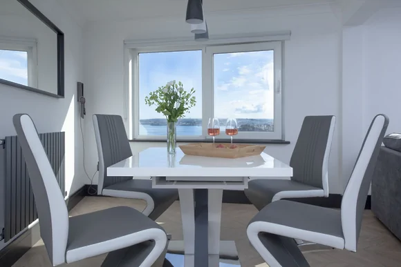 Vernon Court