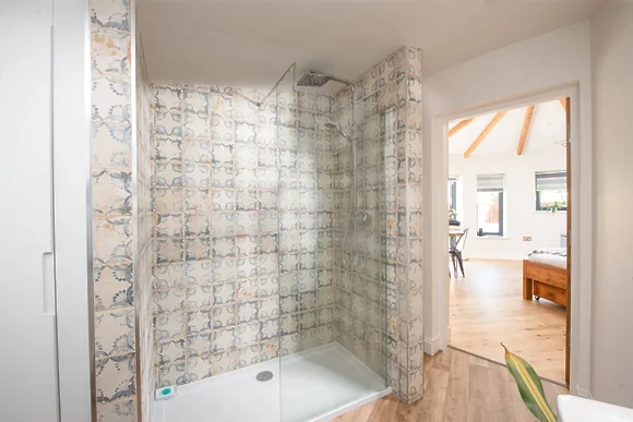 Neap Roundhouse at East Thorne