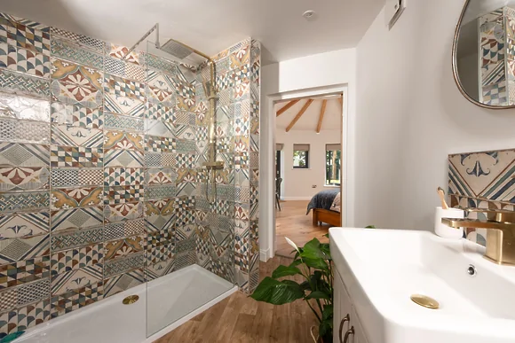 Spring Tide Roundhouse at East Thorne