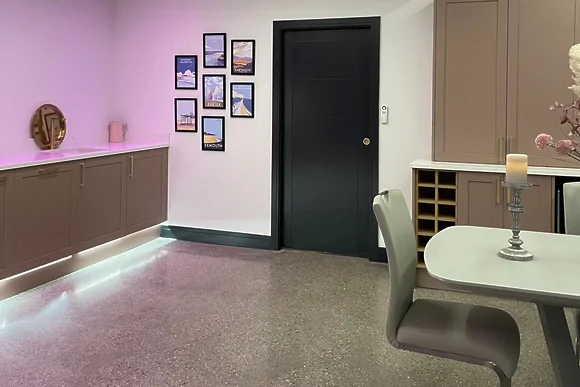 No.6 at South View Lodges