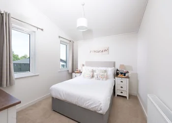 3 Roadford Lake Lodges