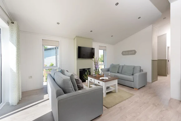 Periwinkle Lodge at 3 Roadford Lake Lodges