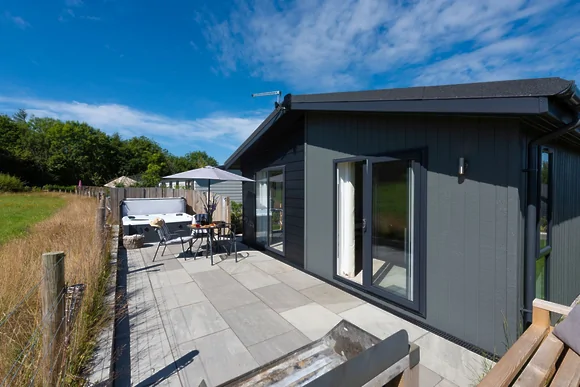 Periwinkle Lodge at 3 Roadford Lake Lodges