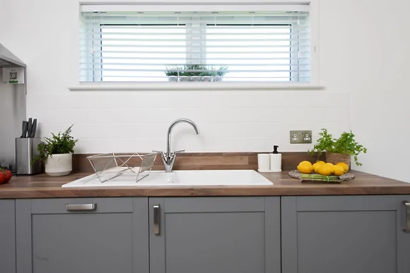 Periwinkle Lodge at 3 Roadford Lake Lodges