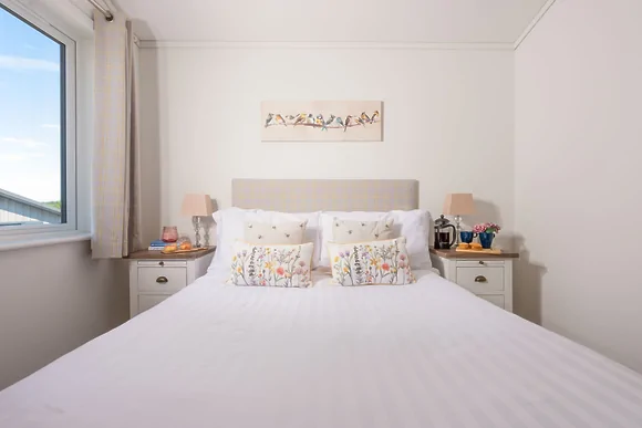 Periwinkle Lodge at 3 Roadford Lake Lodges