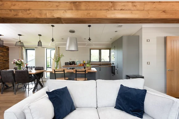 Primrose Lodge at 25 Roadford Lake Lodges