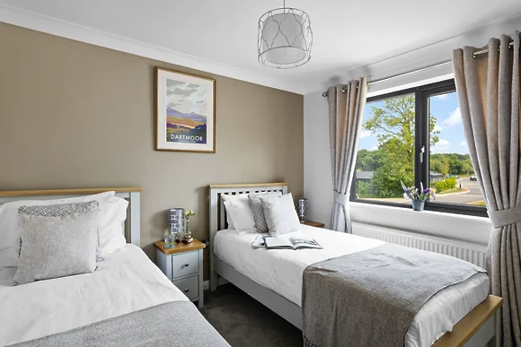10 Roadford Lake Lodges