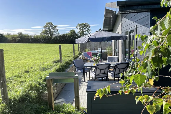 10 Roadford Lake Lodges