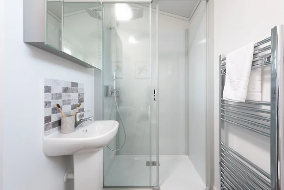 Buttercup Lodge at 33 Roadford Lake Lodges