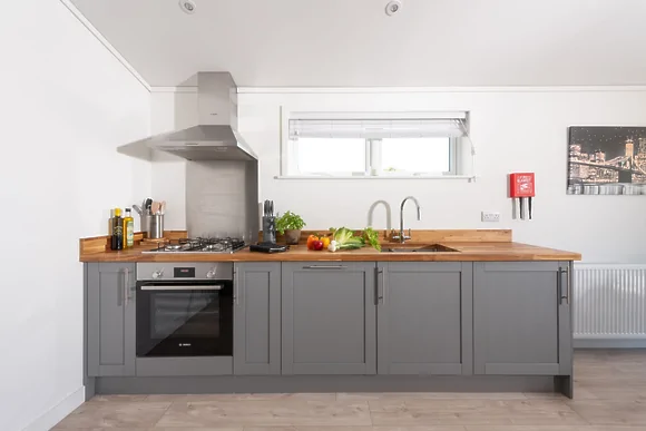 Lavender Lodge at 8 Roadford Lake Lodges