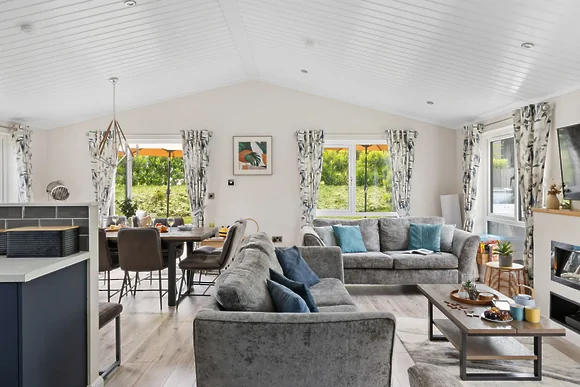 Iris Lodge at 18 Roadford Lake Lodges