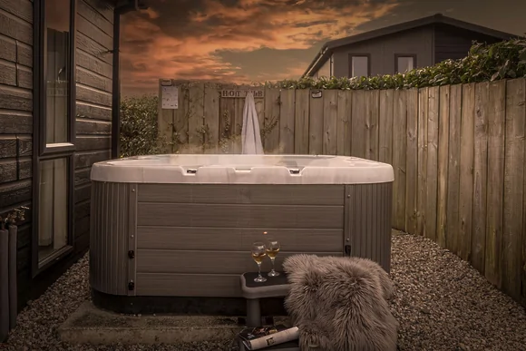 Clover Lodge at 32 Roadford Lake Lodges