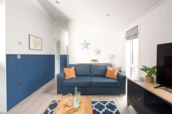 Bluebell Lodge at 29 Roadford Lake Lodges