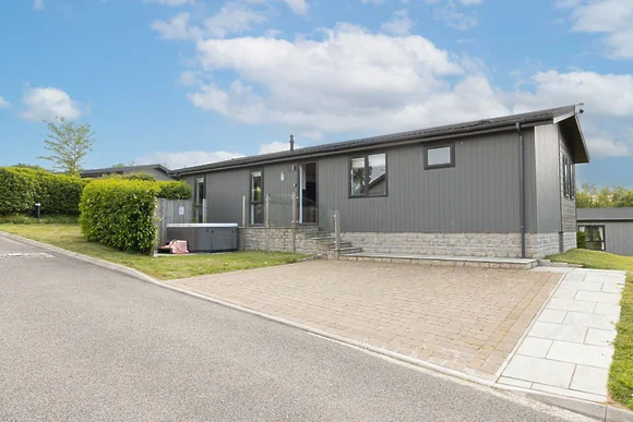 Bluebell Lodge at 29 Roadford Lake Lodges