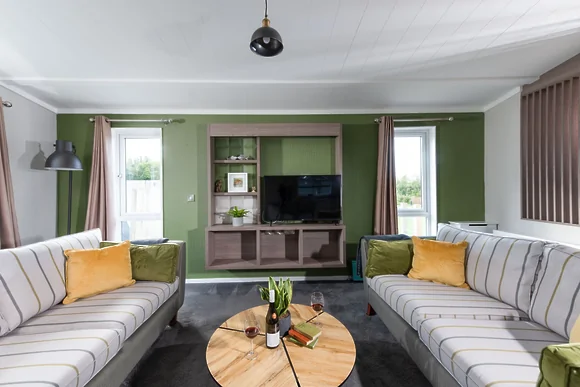 Daisy Lodge at 6 Roadford Lake Lodges