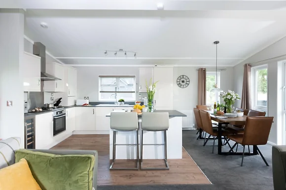 Daisy Lodge at 6 Roadford Lake Lodges