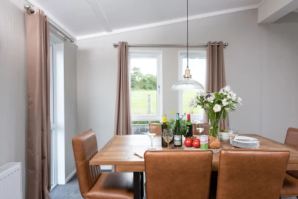 Daisy Lodge at 6 Roadford Lake Lodges