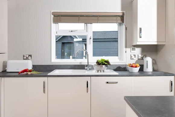 Daisy Lodge at 6 Roadford Lake Lodges