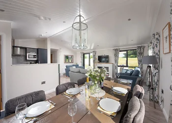 Honeysuckle Lodge at 2 Roadford Lake Lodges